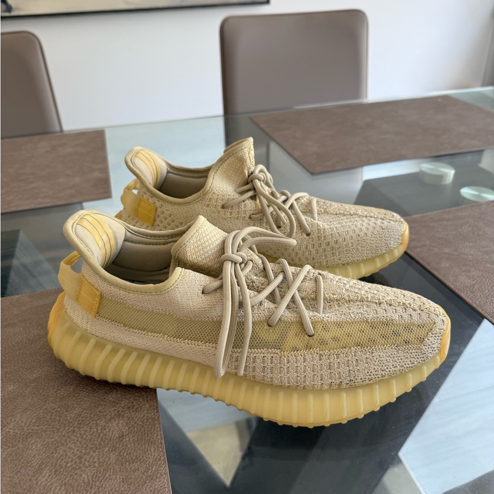 Adidas Yeezy Boost 350 V2 Sneakers